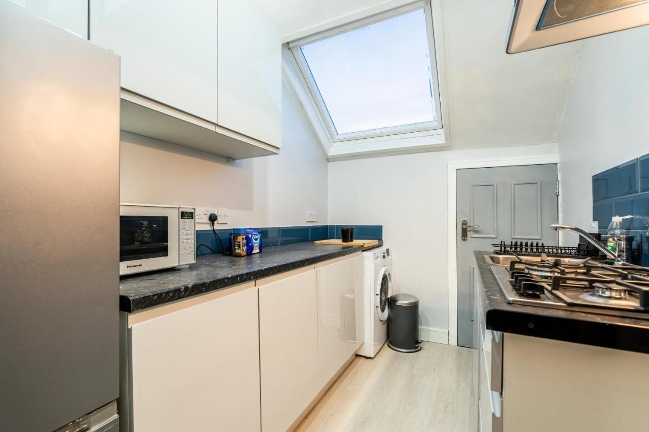 Deluxe 2-Bedroom Flat With Free Parking Birmingham Kültér fotó