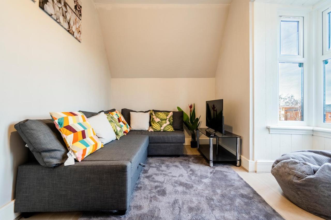 Deluxe 2-Bedroom Flat With Free Parking Birmingham Kültér fotó