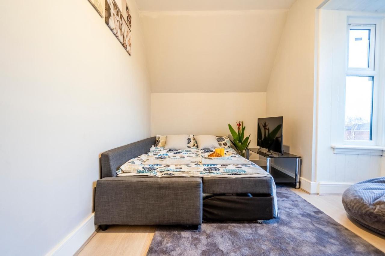 Deluxe 2-Bedroom Flat With Free Parking Birmingham Kültér fotó