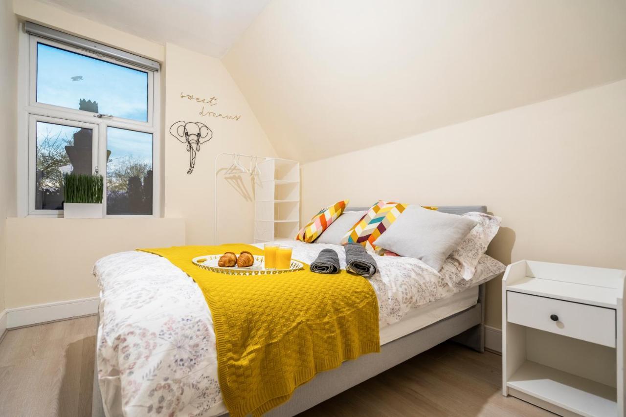 Deluxe 2-Bedroom Flat With Free Parking Birmingham Kültér fotó