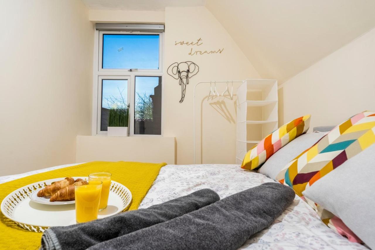 Deluxe 2-Bedroom Flat With Free Parking Birmingham Kültér fotó
